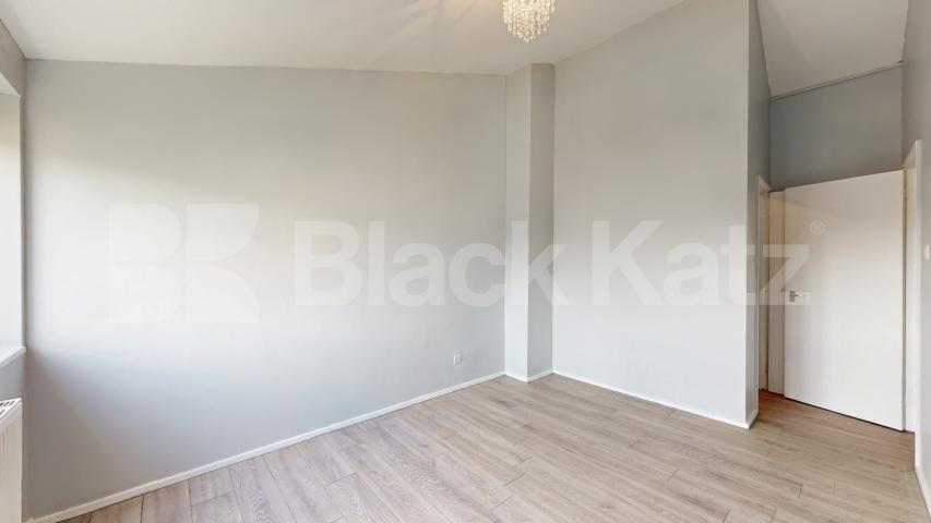 Refurbished 1 bedroom property close to Caledonian Road Tube Bradley Close, Caledonian Road